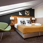 Zulian By Artery Lägenhetshotell 4*