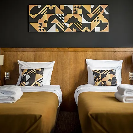 アパートホテル Zulian By Artery 4*