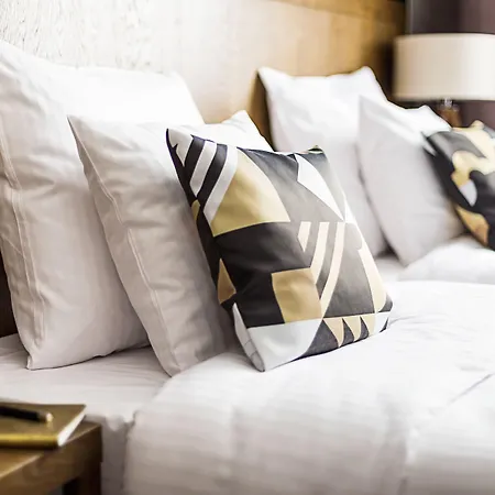 祖利安阿特瑞酒店 公寓式酒店 4*