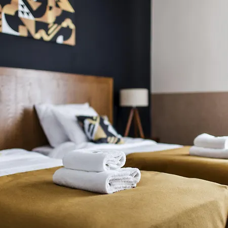 祖利安阿特瑞酒店 公寓式酒店 4*