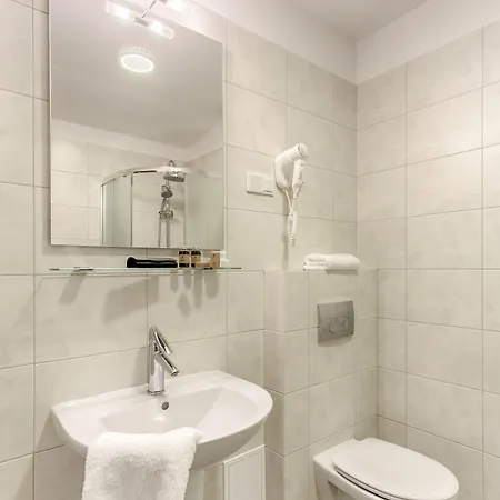 祖利安阿特瑞酒店 公寓式酒店 克拉科夫